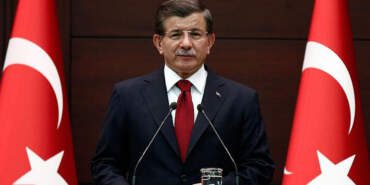 Davutoğlu: İktidar milletvekilleri sokağa çıkamayacak haldeler