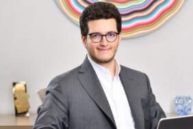 Yahya Ülker’den Swatch x Audemars Piguet analizi: Royal Pop, Royal Oak’u vezir mi edecek, rezil mi?