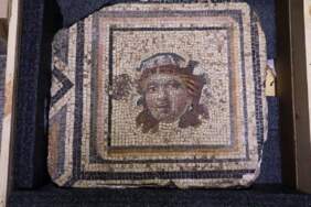 Zeugma’nın Çingene Kızı Mozaiğinin 13. kayıp parçası ABD’den Türkiye’ye getirildi