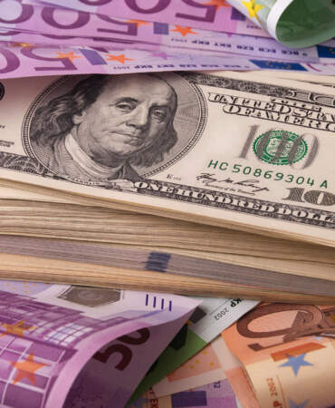 Euro Gerilerken Dolar Güç Kazandı: İşte 15 Mayıs 2026 Güncel Döviz Kurları