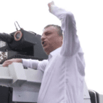 Özgür Özel CHP Genel Merkezi’nden TBMM’ye Yürüyor: Geri Almak Üzere Çıkıyoruz