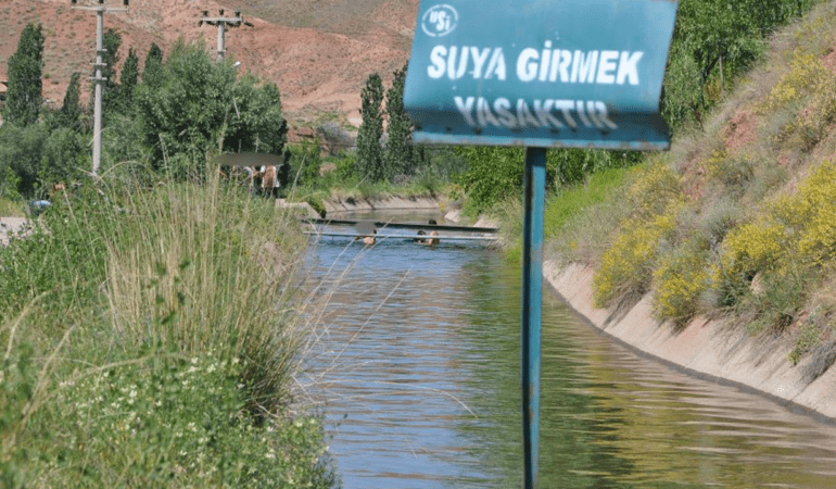 Sulama Kanalında Erkek Cesedi Bulundu
