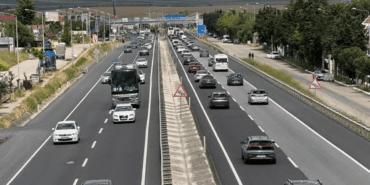 Yollarda Bayram Dönüşü Alarmı: 43 İlin Kavşağında Büyük Sıkışma
