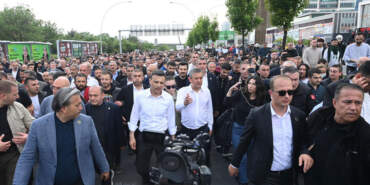 TOMA’nın üstünden seslenen Özel: Parti fiilen kapatıldı, yeniden açacağız