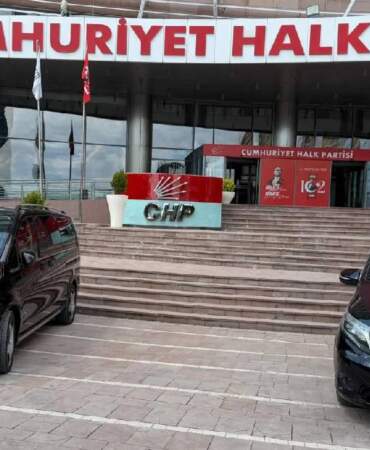 Kılıçdaroğlu’ndan araç kararı: İki otomobil satışa çıkarıldı