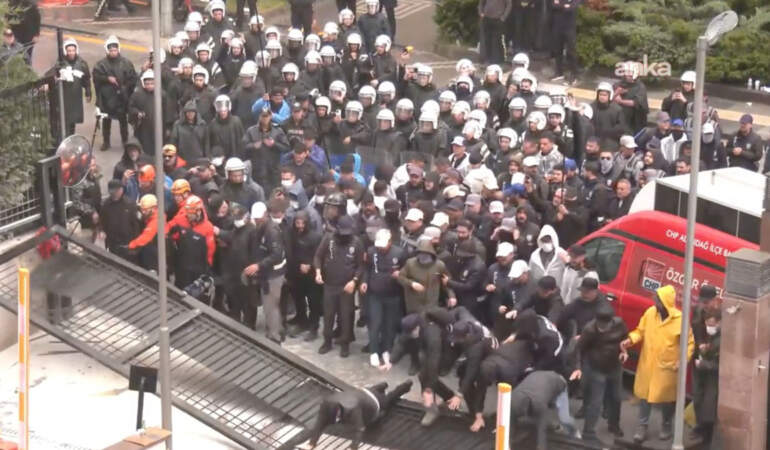 Edebiyatçılardan ‘mutlak butlan’ kararına tepki: Kayyım rejimine hayır