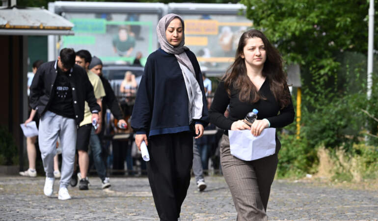 2026-YKS’nin İlk Oturumu TYT Sona Erdi, Sırada AYT ve YDT Var: Sınav Sonuç Tarihi Belli Oldu