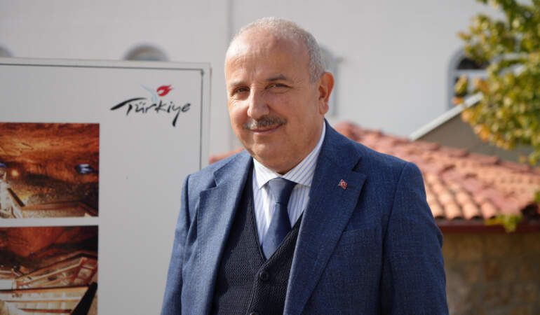 AK Partili Belediye Başkanı Görevden Uzaklaştırıldı