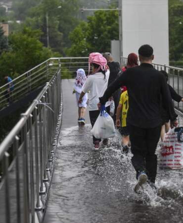 Ankara’da Sağanak ve Dolu Su Baskınlarına Neden Oldu