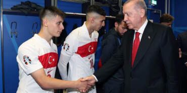 Cumhurbaşkanı Erdoğan’dan A Milli Takım’a Moral Telefonu: ‘Başınız Öne Eğilmesin’
