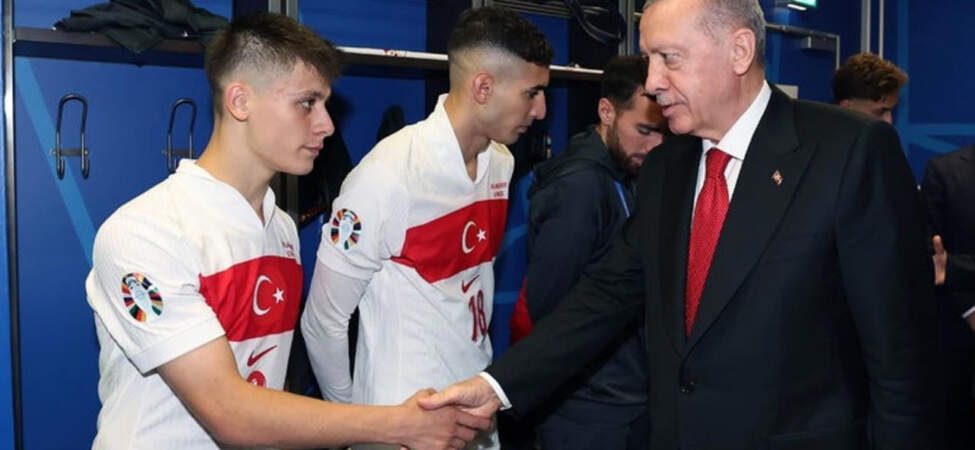 Cumhurbaşkanı Erdoğan’dan A Milli Takım’a Moral Telefonu: ‘Başınız Öne Eğilmesin’