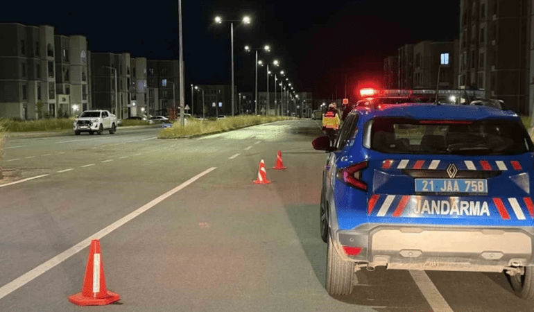 Diyarbakır’da Feci Kaza! İki Ölü, Beş Yaralı