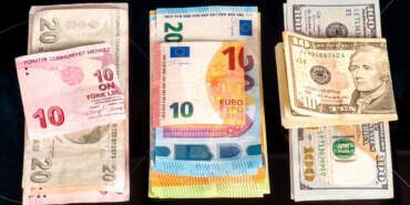 Dövizde Yön Değişti, Dolar Yükselirken Euro Geriledi