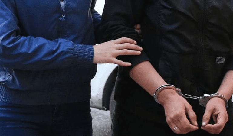İzmir’deki Çocuk İstismarı Soruşturmasında ‘Anne’ Tutuklandı