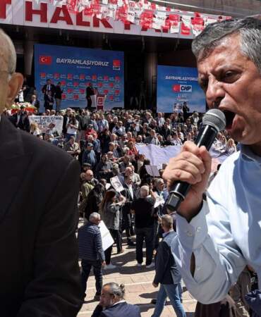 Saat aynı, mekan farklı! CHP’de bayramlaşma düellosu