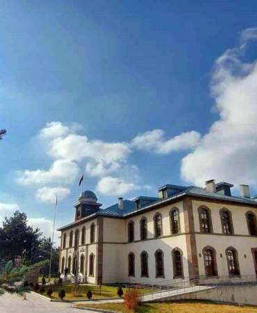 Tarihi Eserler Erzurum’da Kalmalı