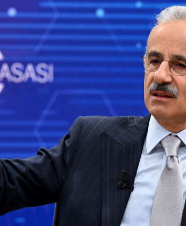 Bakan Uraloğlu Açıkladı | Hürmüz’ü Devre Dışı Bırakacak Çılgın Proje: Efsane Hicaz Demir Yolu Okyanusa İniyor