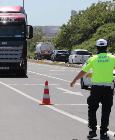 Tekirdağ-İstanbul Hattında Kamyon ve Tankerlere ‘Bayram’ Yasağı