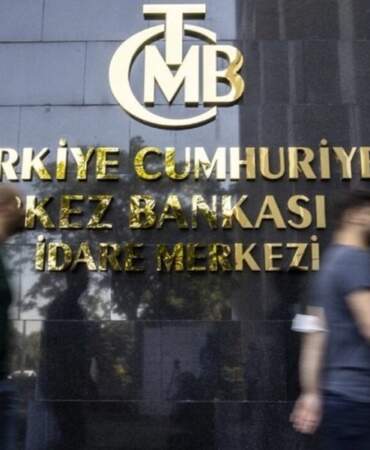 Ekonomistler Merkez’in kararını yorumladı: “Biraz sabredin faizleri indireceğim”