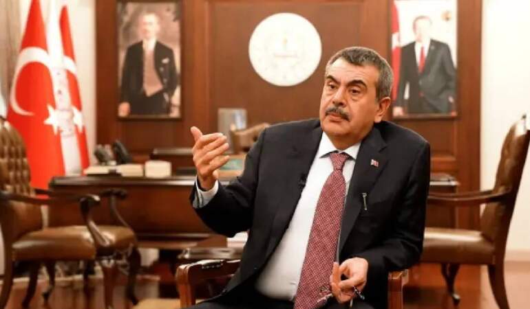 Bakan Tekin’den müfredat mesajı: Osmanlı ile Cumhuriyet’i barıştırmalıyız
