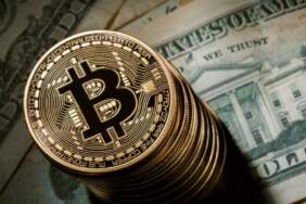 Bitcoin’de kritik seviye korunuyor, gözler yeni zirvede