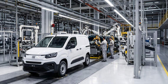 Yeni Fiat Doblo nerede üretilecek? Doblo Bursa’ya ne zaman geliyor? Fiat Doblo üretimi Türkiye’de mi olacak? 3 yıllık hasret bitiyor
