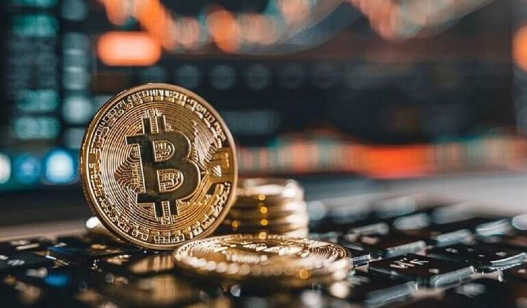 Bitcoin’de yükseliş umudu sürüyor: Kritik direnç yakın