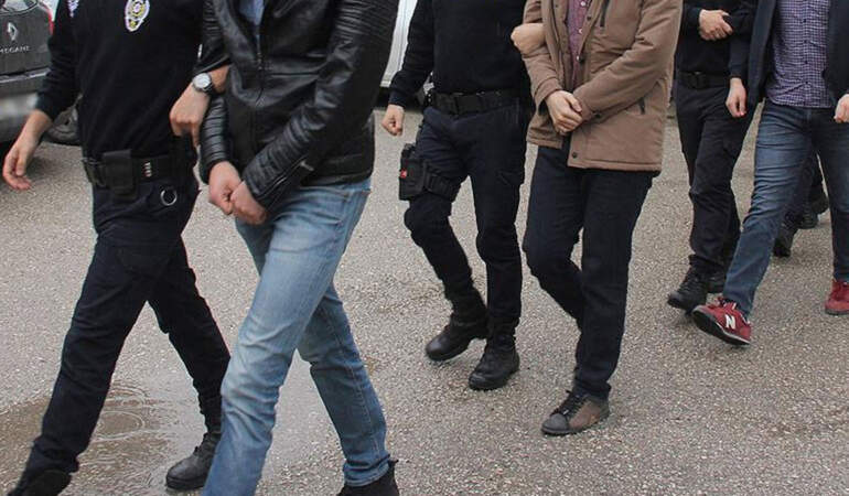 İstanbul merkezlndolandırıcılık operasyonu: 12 şüpheli gözaltına alındı