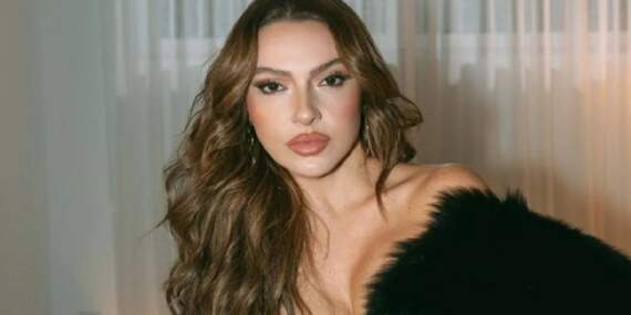 Hadise’den Didim konserinde unutulmaz jest: Minik hayranına 200 Bin TL’lik hediye!