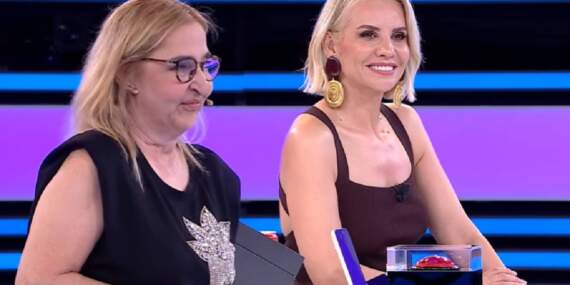 ‘Aza tamah etmeyen çoğu bulamaz’ dedi! Aldığı ödülle herkesi duygulandırdı