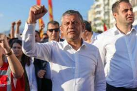 Özgür Özel’in işaret ettiği süreçte kritik adım: ‘Yeni Parti’ adı için resmi başvuru yapıldı
