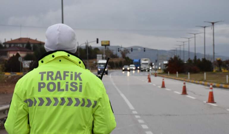Trafik cezasına itiraz davalarında Danıştay’dan emsal karar: Maktu avukatlık ücreti ne kadar oldu?