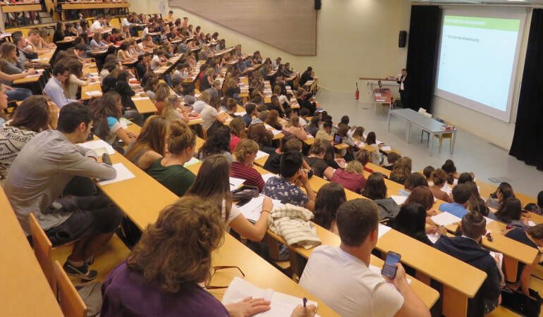 Üniversitelerde 16 yeni program tercih kılavuzunda