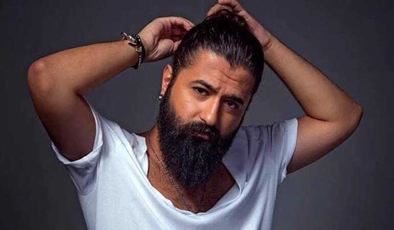 Koray Avcı şehir hayatını terk etti: Babasından yadigar tekneye yerleşti!