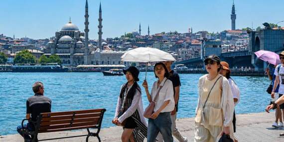 İstanbul’da sıcaklık 36 dereceyi bulacak: Ege ve Akdeniz 45 dereceyi hissedecek