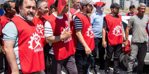 Yunus Emre Termik Santrali işçileri ödenmeyen maaşlar için Ankara’ya yürüyor