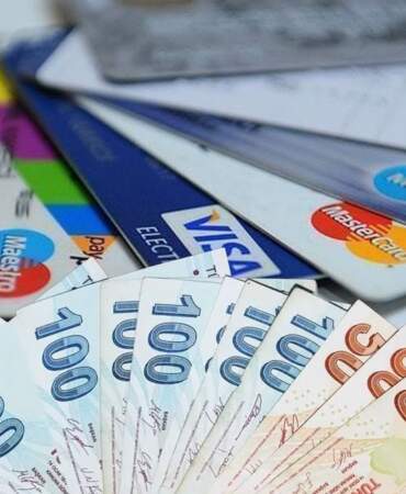 Vatandaşın tek çaresi kredi kartları: Kartlı ödemeler 2,8 trilyon lirayı aştı