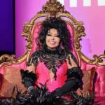 3 yıllık ikna süreci mutlu sonla bitti: Diva Bülent Ersoy’un hayatı film oluyor!