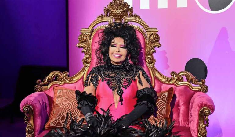 3 yıllık ikna süreci mutlu sonla bitti: Diva Bülent Ersoy’un hayatı film oluyor!