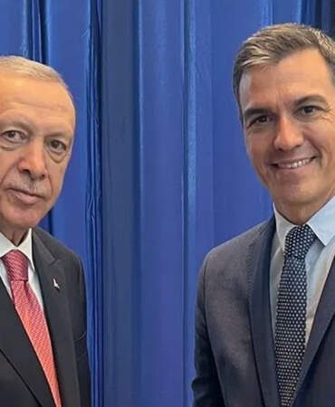 Erdoğan, İspanya lideri Sanchez ile telefonda görüştü