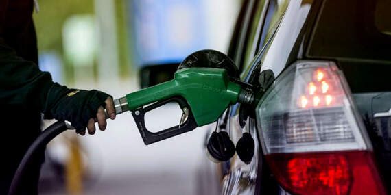 Motorinin ardından zam sırası benzinde: Yarın gece tabela değişiyor