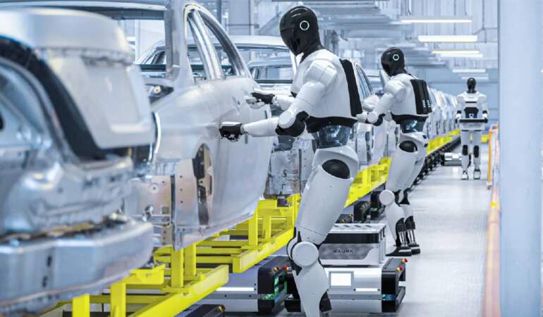 Otomotiv devinde insansı robot krizi grevi! Üretim yarı yarıya durdu