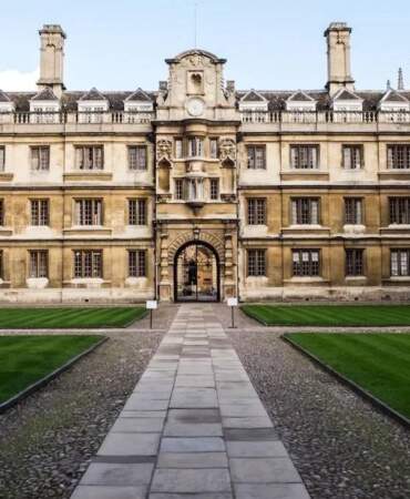 Oxford ve Cambridge’i aratmıyor: Vakıf üniversitelerinde zam yüzde 160’a yaklaştı