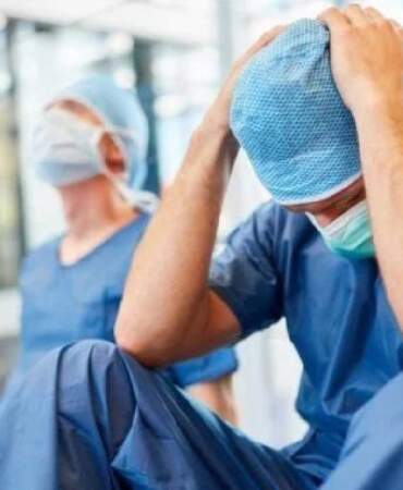 Rapor çarpıcı tabloyu ortaya koydu: Son 15 yılda yaklaşık 70 hekim intihar etti