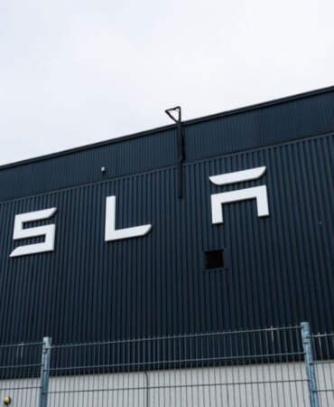 Elon Musk’ın siyasi söylemleri satışları düşürmüştü: İkinci çeyrekte tahminleri aştı