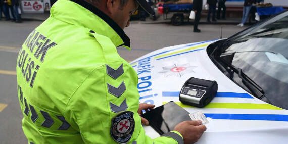 Saniyeler içinde ehliyetinizden olabilirsiniz: Trafikte sıfır tolerans dönemi başlıyor