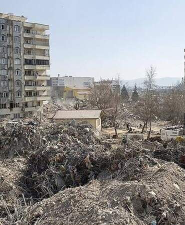 124 kişinin öldüğü Ebrar Sitesi davasında gerekçeli karar: Sorumlu kamu görevlilerine iyi hal indirimi