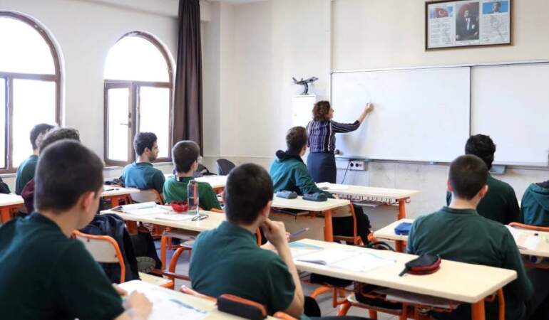 Öğretmenlerden ikinci yabancı dil çağrısı: Almanca yeniden ortak ders olsun