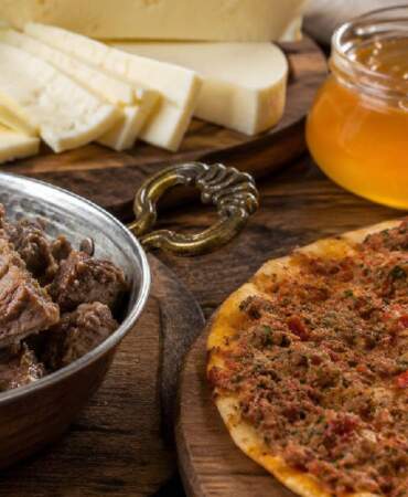 Kavurmadan lahmacuna, peynirden bala… İşte gıdada hile yapan yeni markalar
