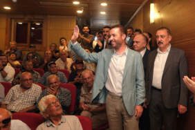 Ceyhan Belediye Başkanı Kadir Aydar CHP’den istifa etti